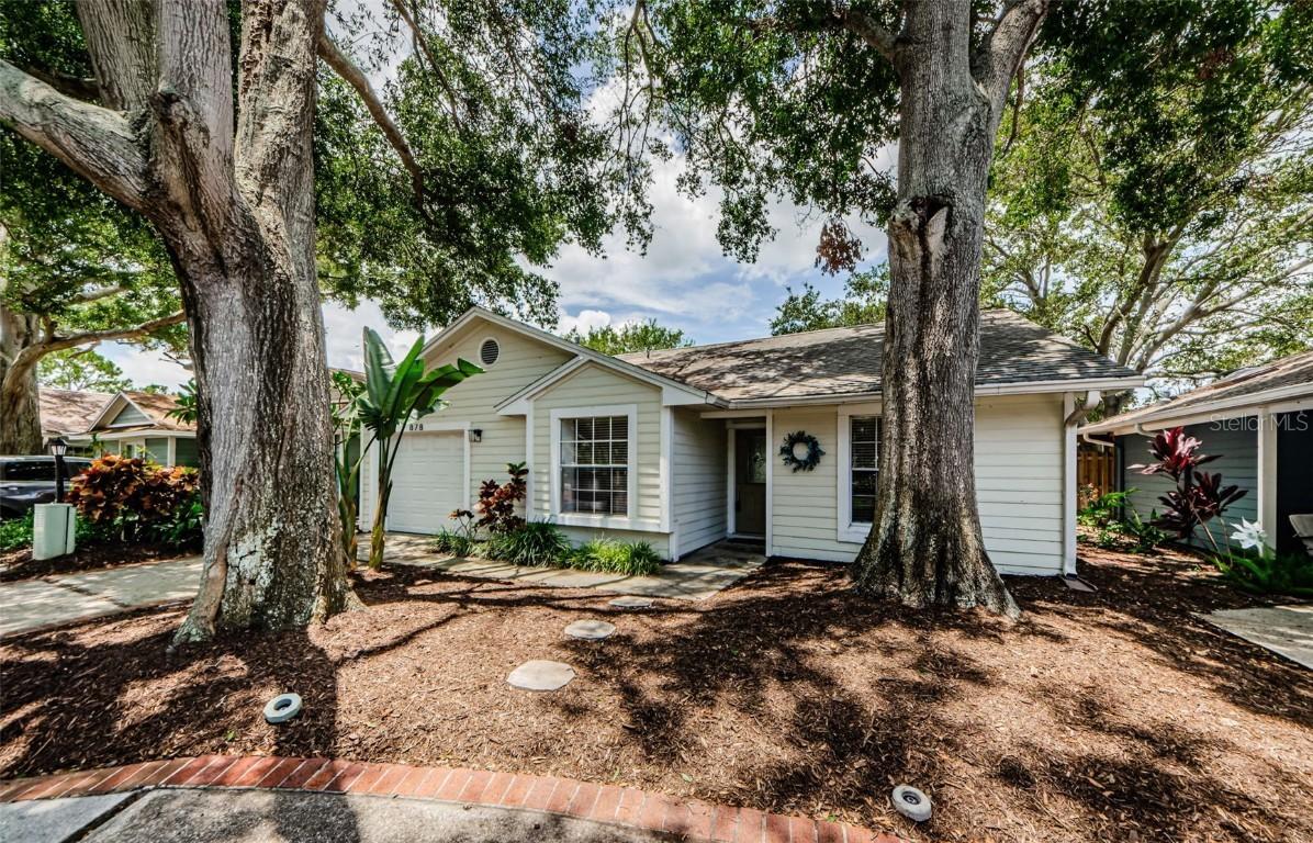 878 Franklin Cir Cir., Palm Harbor, FL 34683