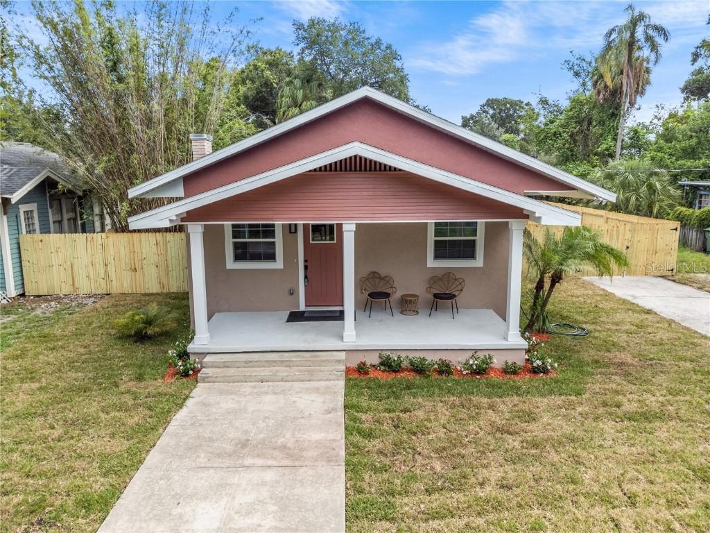 1104 E Ellicott St., Tampa, FL 33603