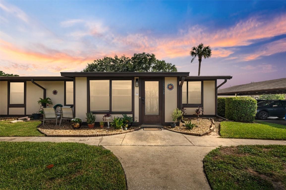 37724 Alissa Dr., Zephyrhills, FL 33542