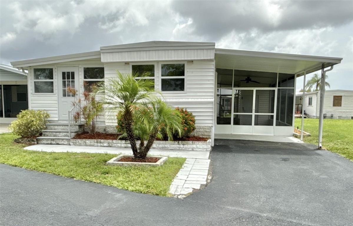 7109 Mount Georgetown Dr. #575, St Petersburg, FL 33702