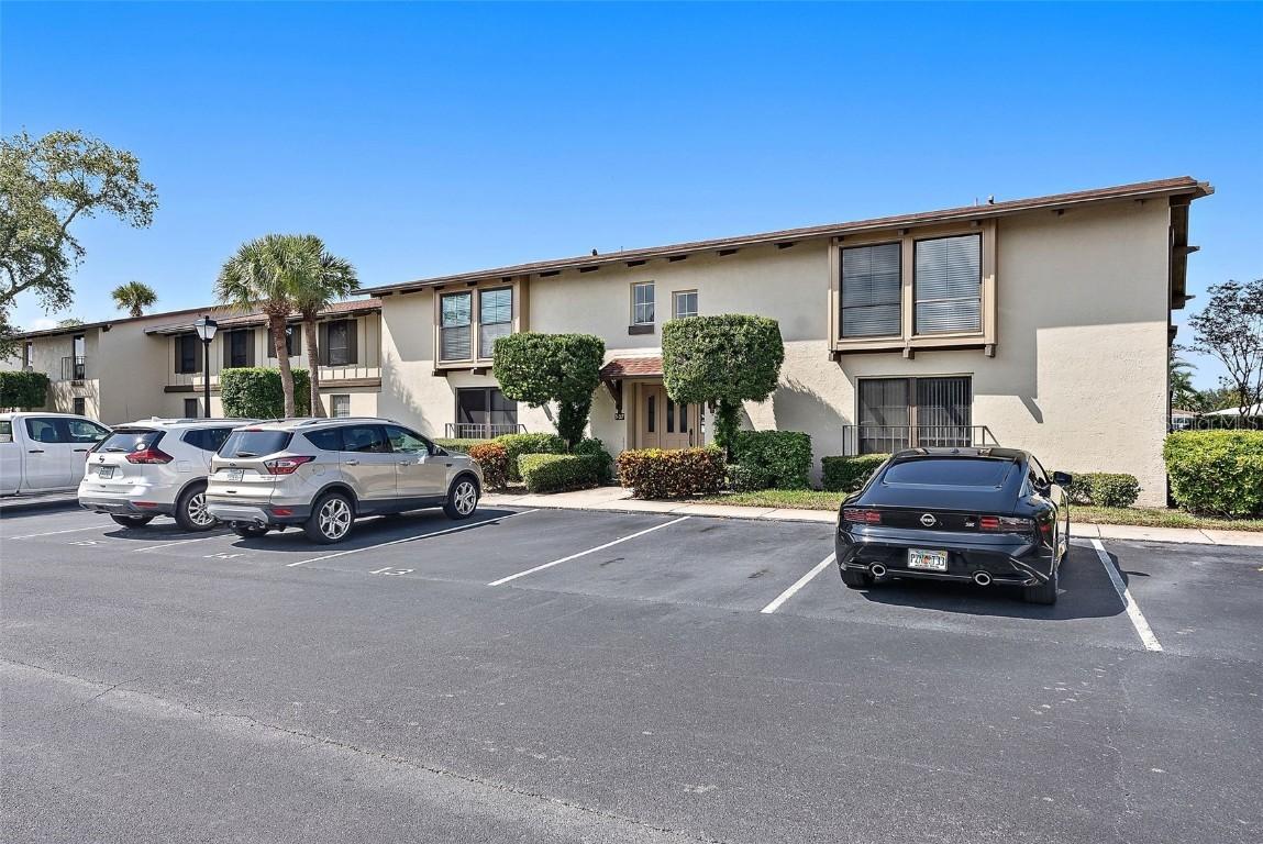 507 Plaza Seville Ct. #16, Treasure Island, FL 33706