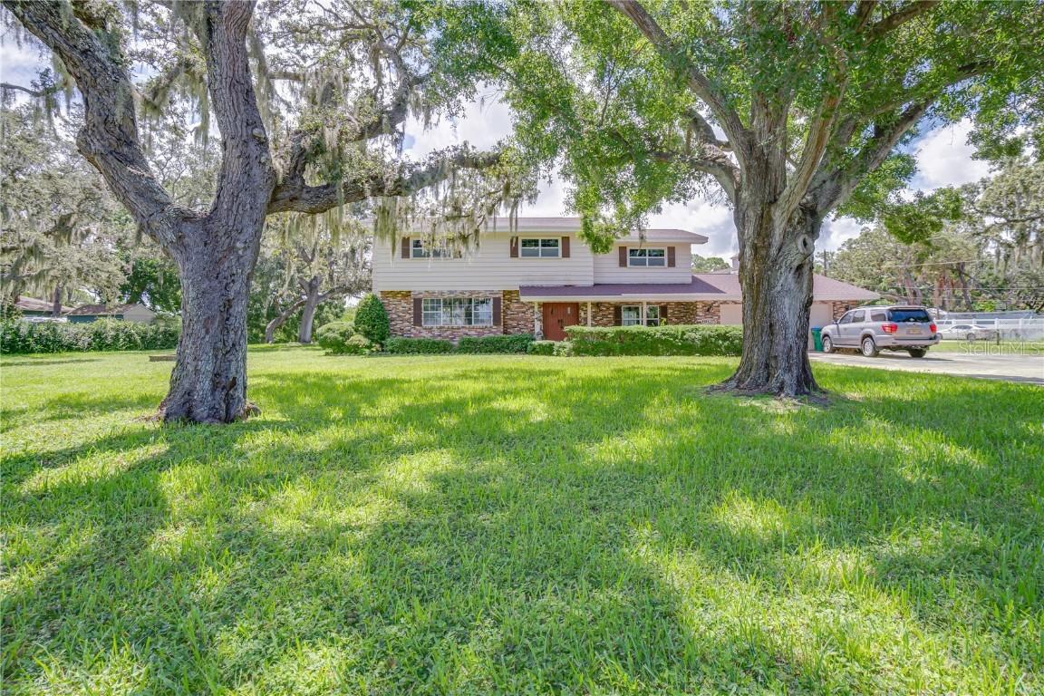6625 Burning Tree Dr., Seminole, FL 33777