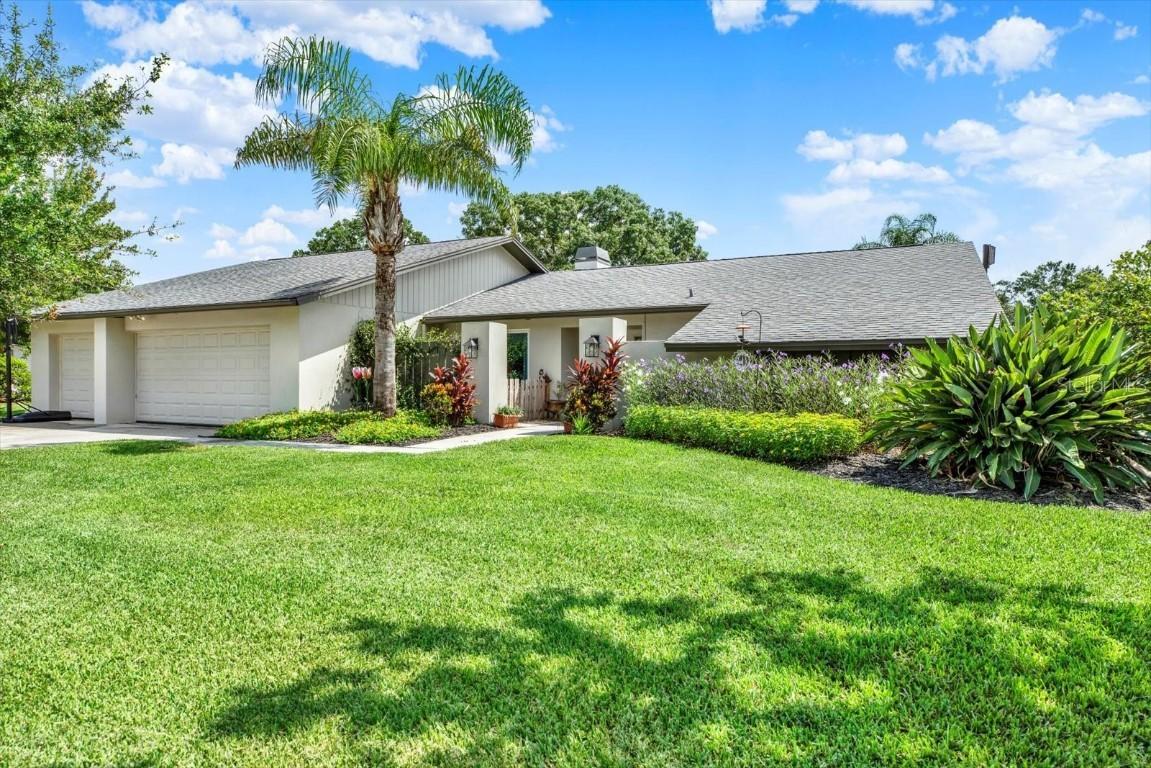 4323 Middle Lake Dr., Tampa, FL 33624