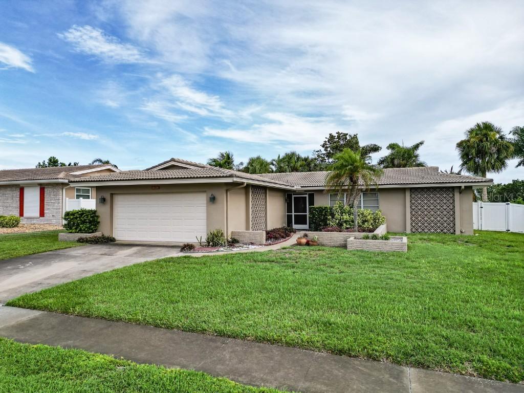 14424 Neptune Rd., Seminole, FL 33776
