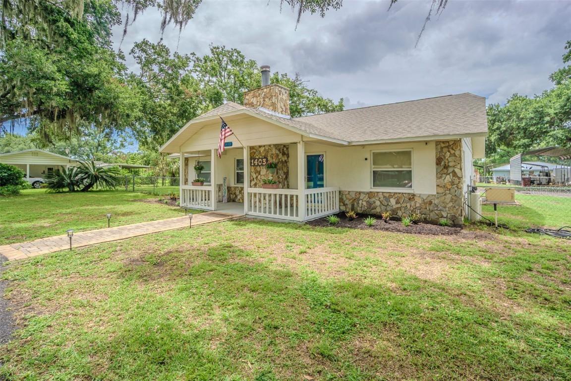 1403 E Tomlin St., Plant City, FL 33563