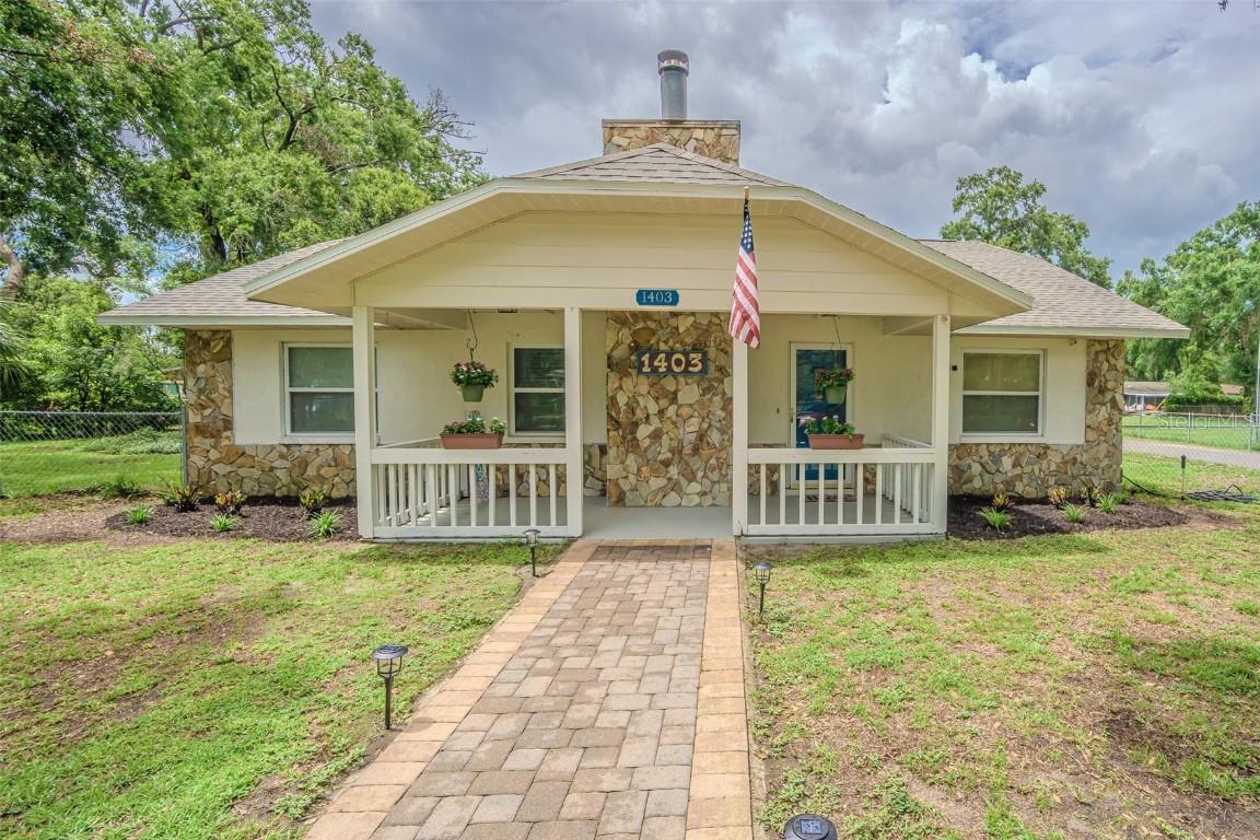 1403 E Tomlin St., Plant City, FL 33563