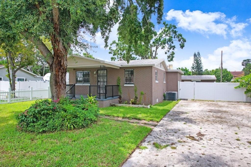 3008 W Palmetto St., Tampa, FL 33607
