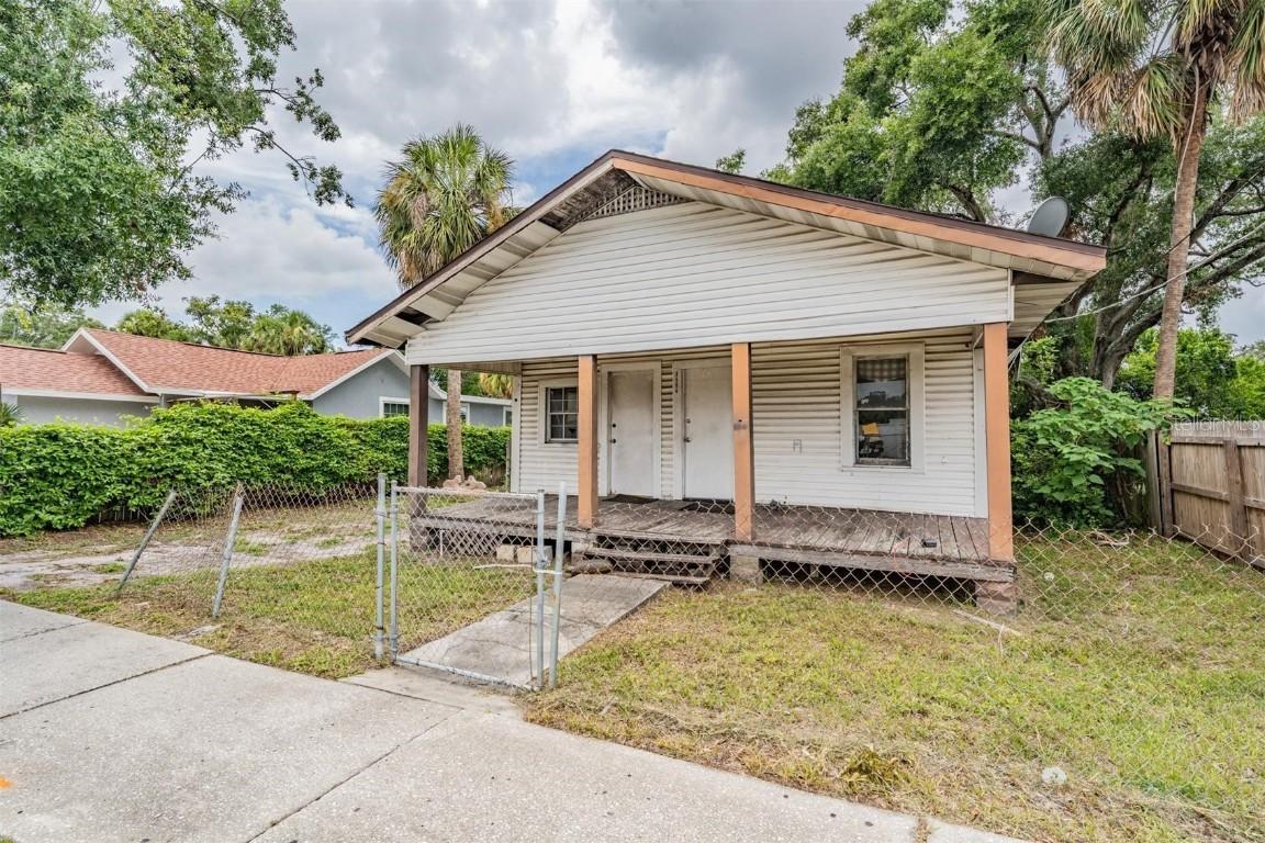 8504 N 12th St., Tampa, FL 33604