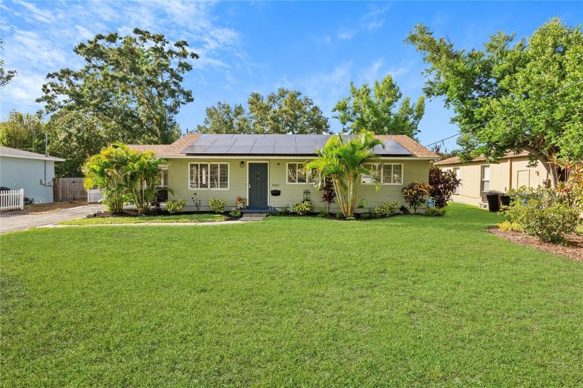 1025 Alhambra Way, St Petersburg, FL 33705