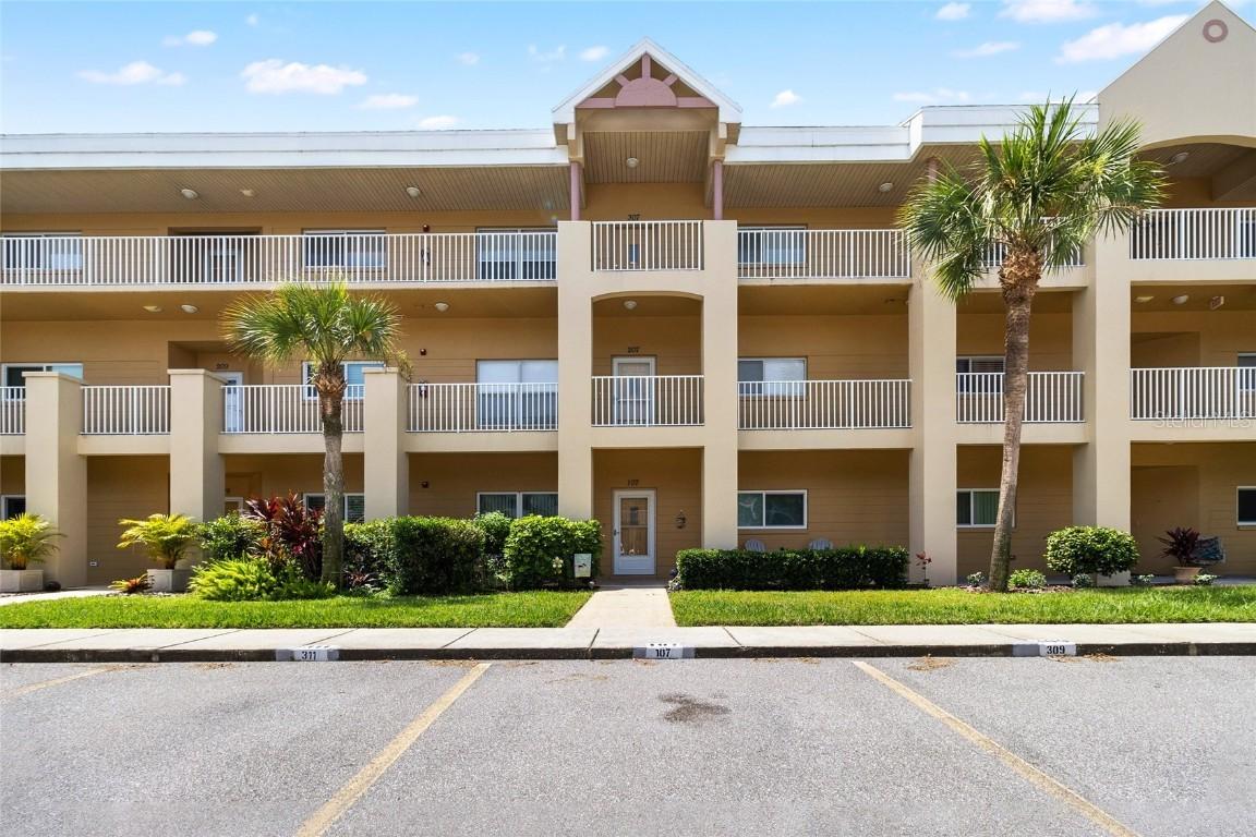 2231 Utopian Dr. #307, Clearwater, FL 33763