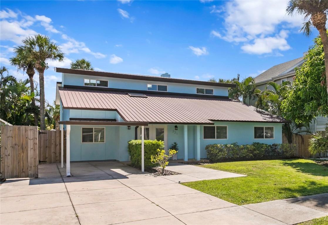 221 42nd Ave., St Pete Beach, FL 33706