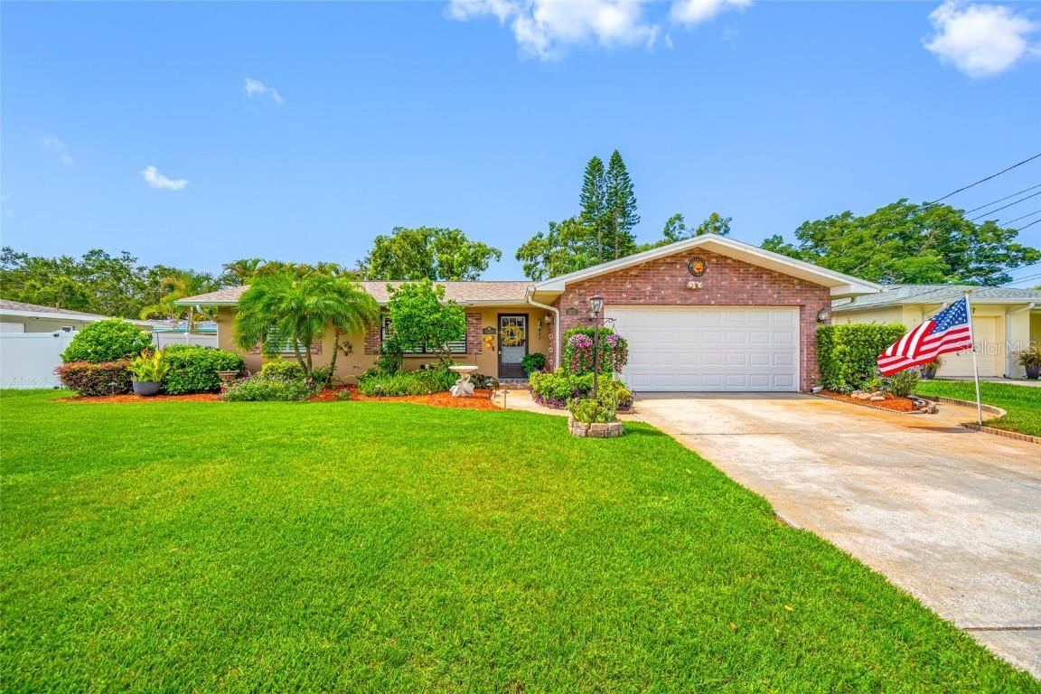 1975 Valley Dr., Dunedin, FL 34698