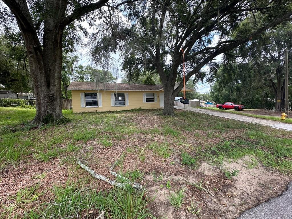 27143 Wakefield Dr., Brooksville, FL 34602
