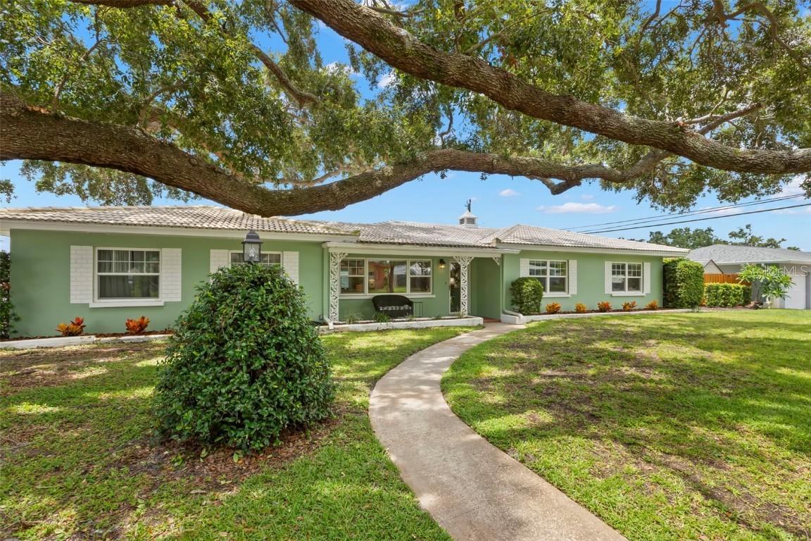 2077 Magnolia Dr., Clearwater, FL 33764