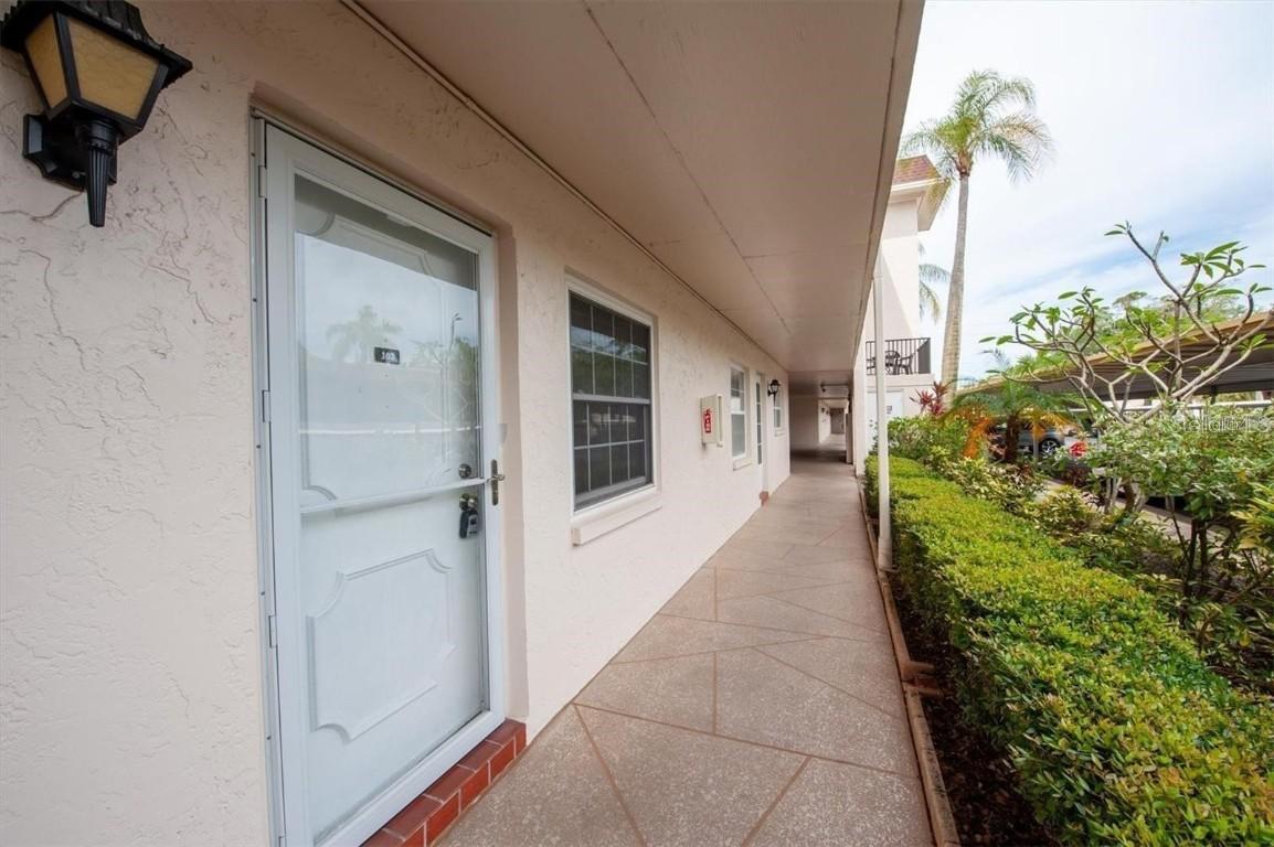 845 Maple Ct. #103, Dunedin, FL 34698