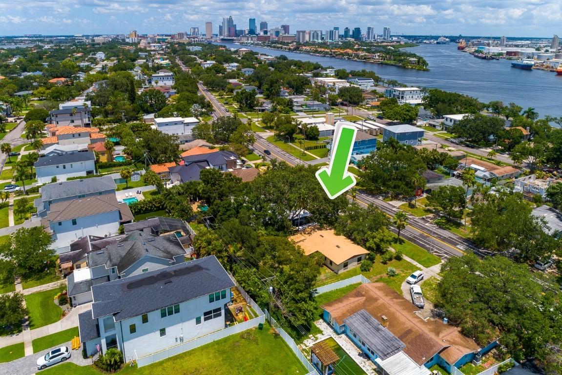 620 E Davis Blvd., Tampa, FL 33606