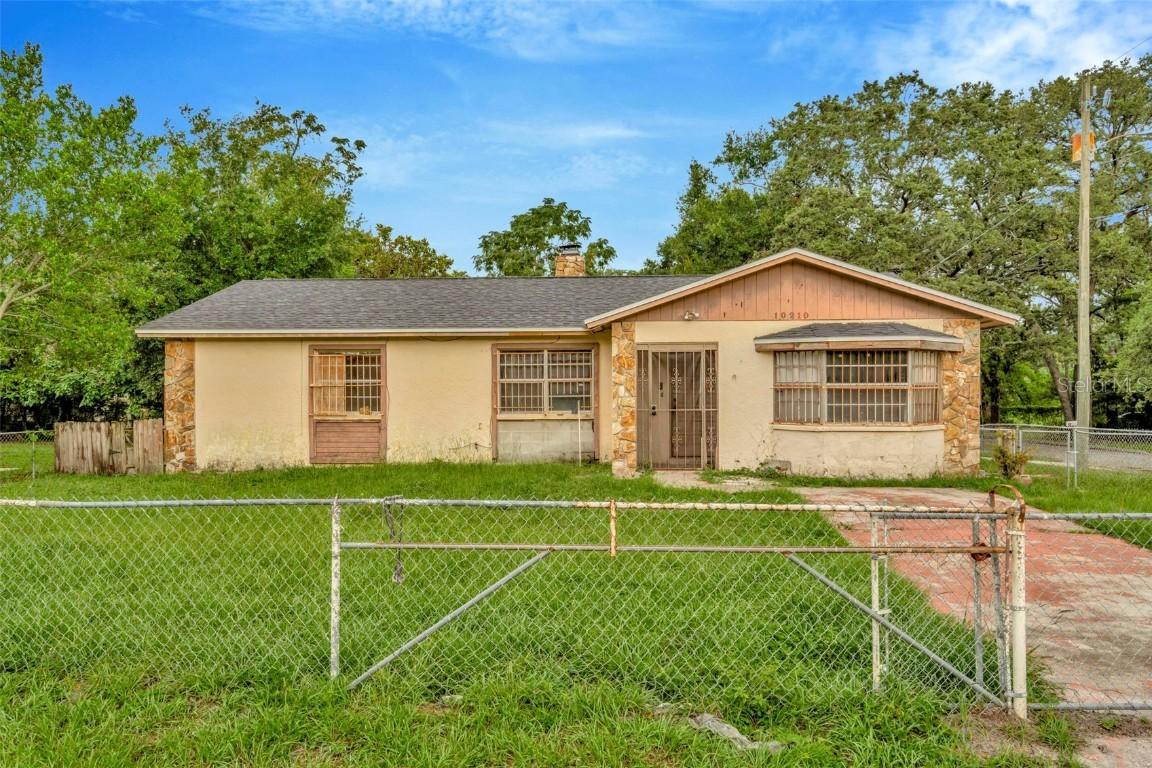 10210 N 16th St., Tampa, FL 33612