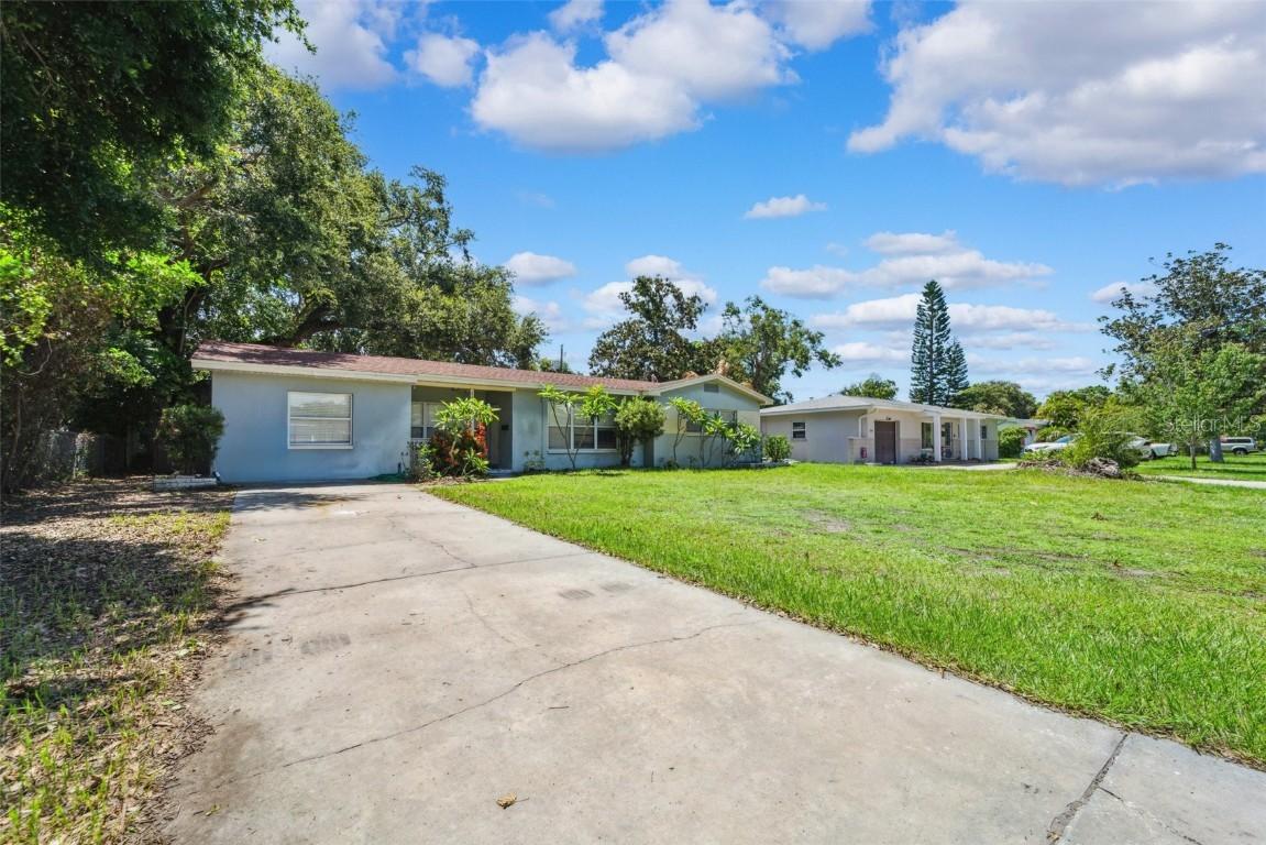 2153 75th Way, St Petersburg, FL 33710
