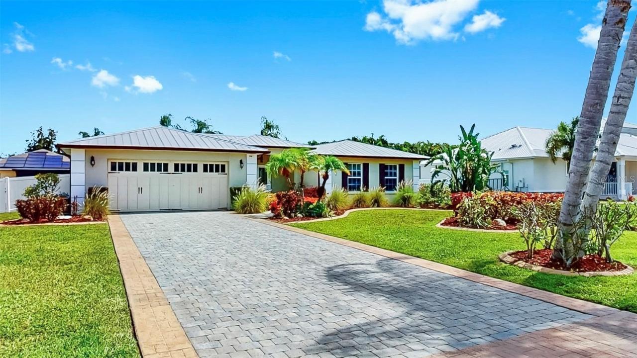 205 24th Ave., Ruskin, FL 33570