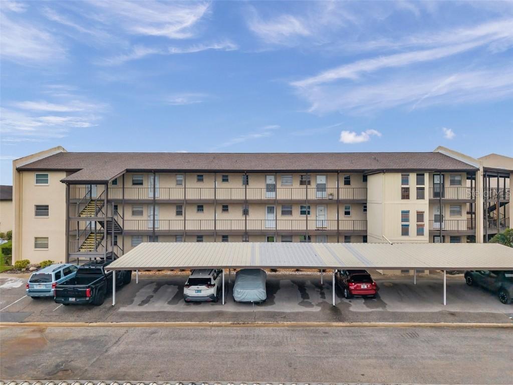 5245 Amulet Dr. #201, New Port Richey, FL 34652