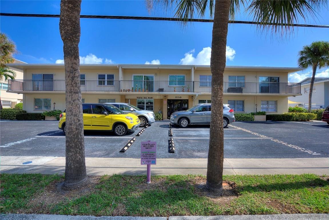 3753 46th Ave. #10, St Petersburg, FL 33711