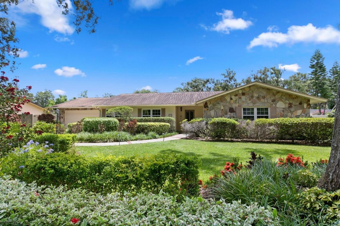 818 Gascon Pl., Temple Terrace, FL 33617