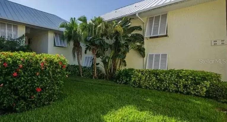 7300 Sunshine Skyway Ln. #104, St Petersburg, FL 33711