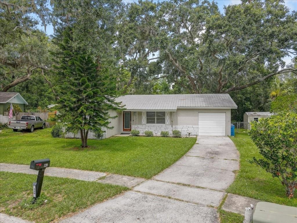 320 Pheasant Cir., Brandon, FL 33510
