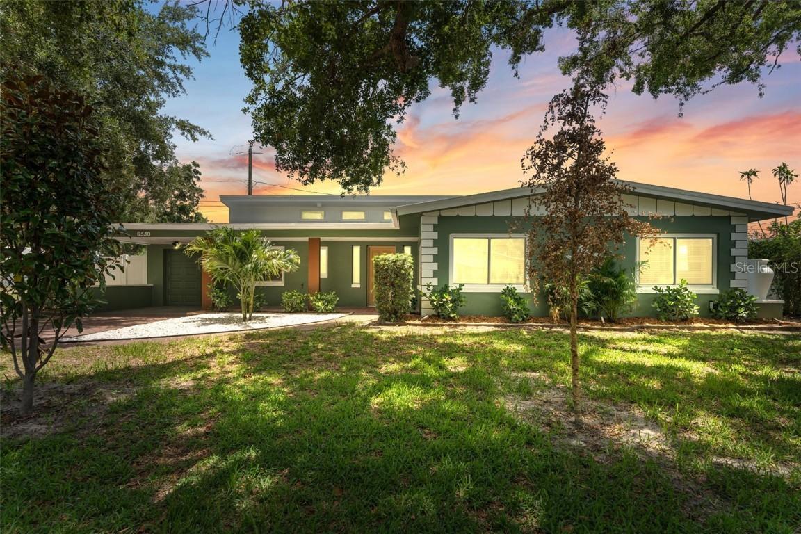 6530 Renaldo Way, St Petersburg, FL 33707