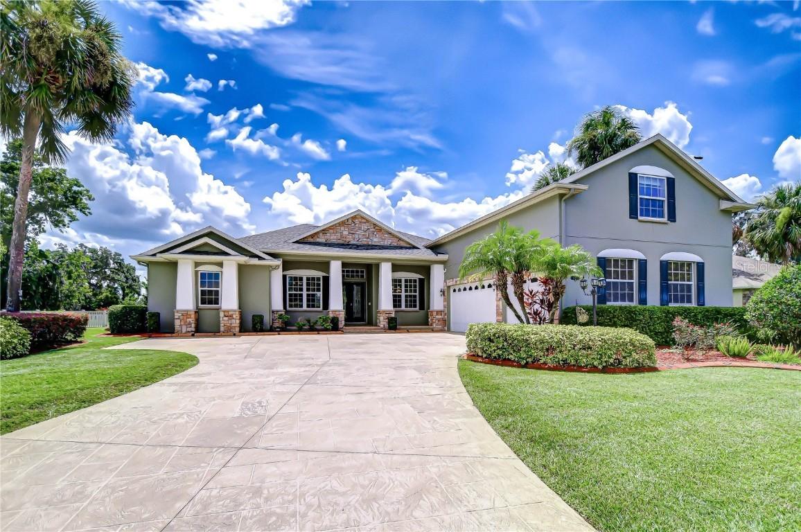 918 John Cressler Dr., Seffner, FL 33584