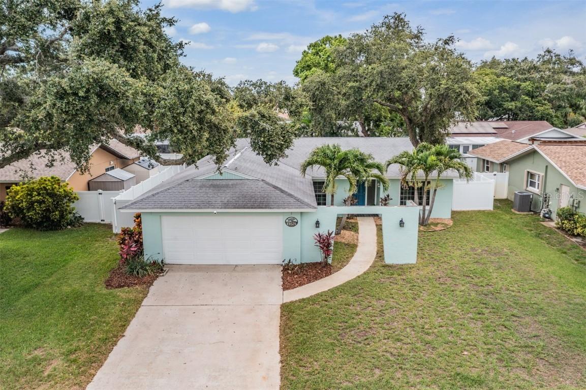 13521 Del Prado Dr., Largo, FL 33774