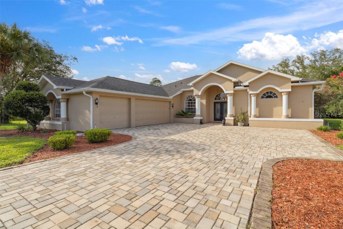 9376 Bearwalk Path, Weeki Wachee, FL 34613