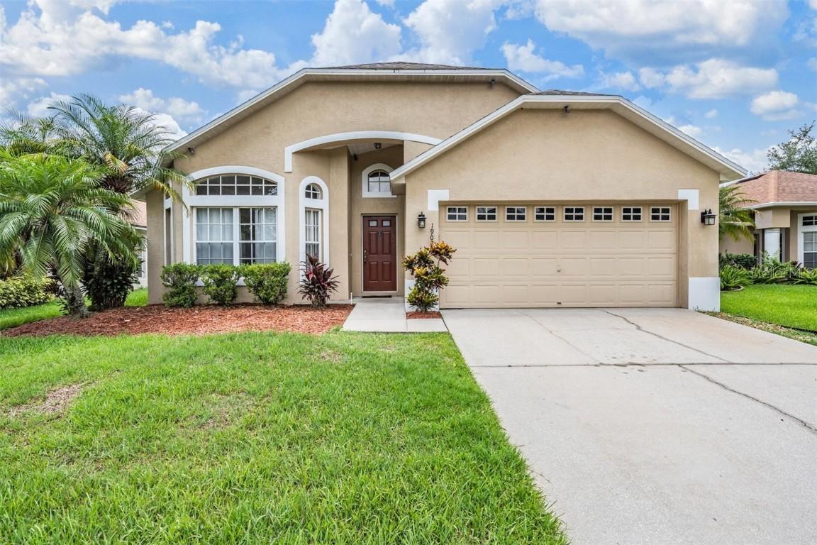 19028 Weatherstone Dr., Tampa, FL 33647