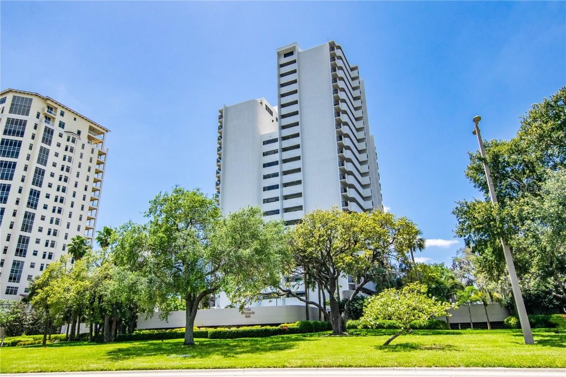 4141 Bayshore Blvd. #304, Tampa, FL 33611