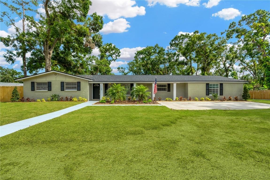 4723 Bloomingdale Ave., Valrico, FL 33596