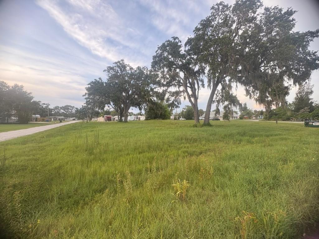 211 2nd Ave., Ruskin, FL 33570