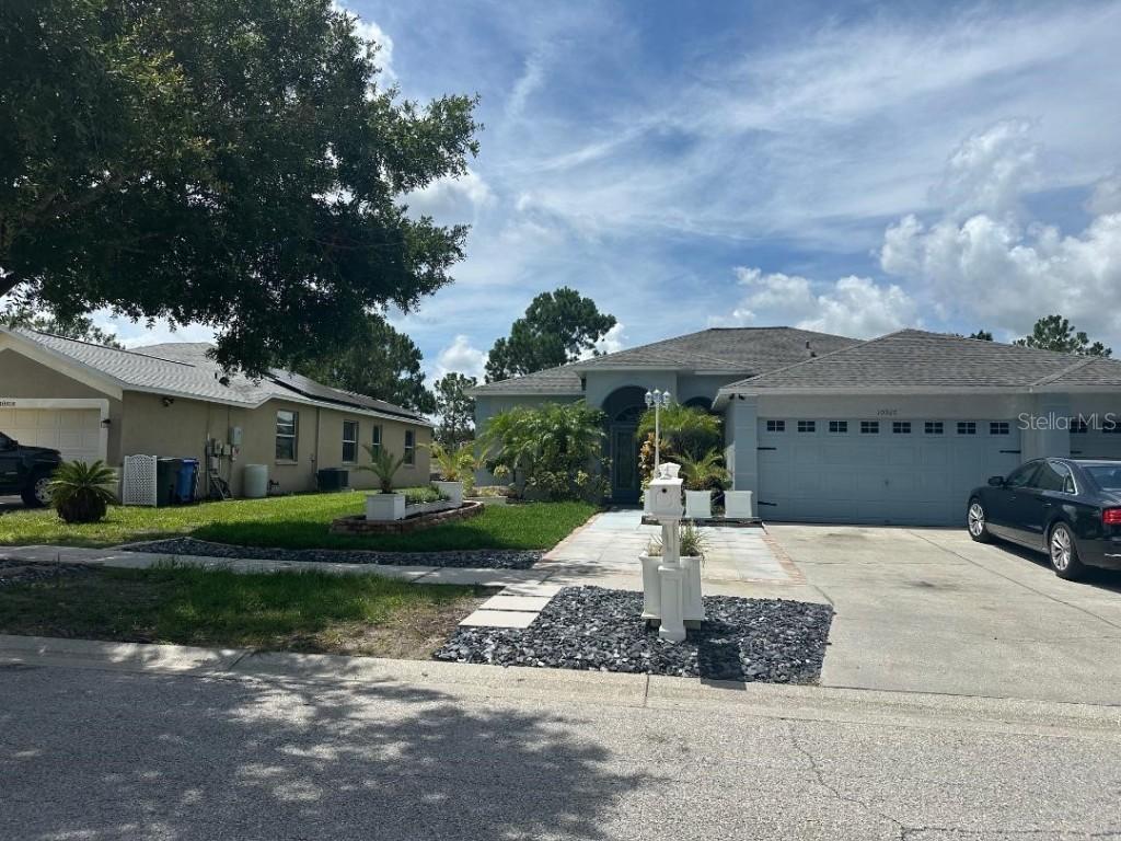 10920 Sailbrooke Dr., Riverview, FL 33579