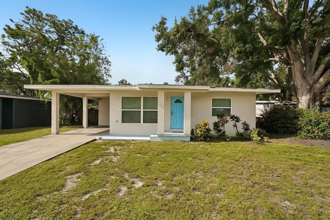 2340 Novus St., Sarasota, FL 34237