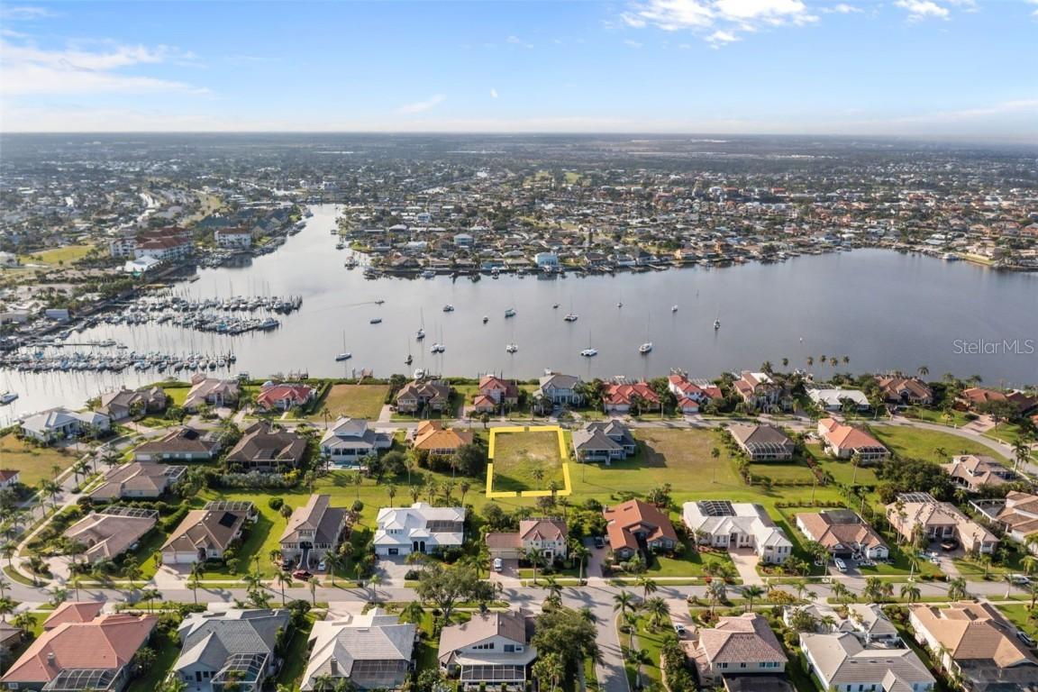 6436 Rubia Cir., Apollo Beach, FL 33572