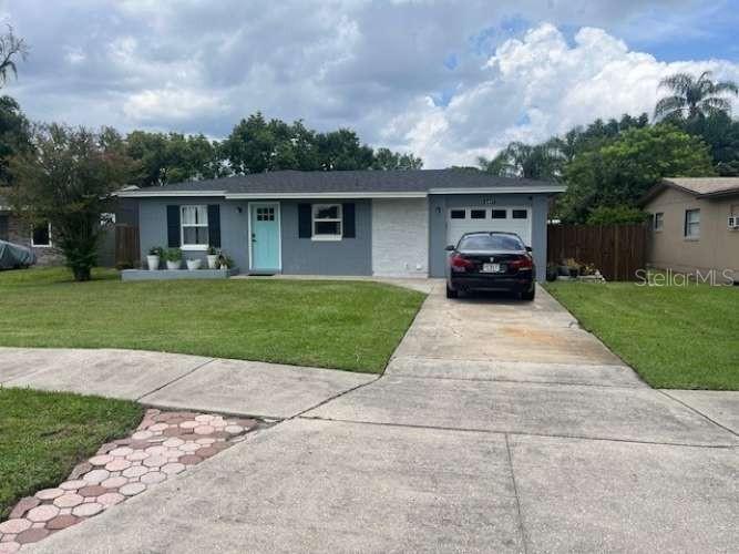 4487 Anderson Rd., Orlando, FL 32812