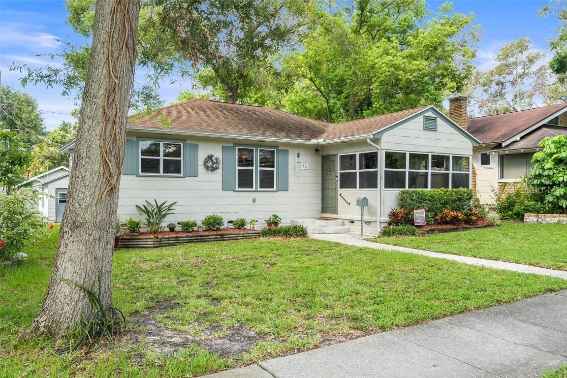 744 25th Ave., St Petersburg, FL 33704