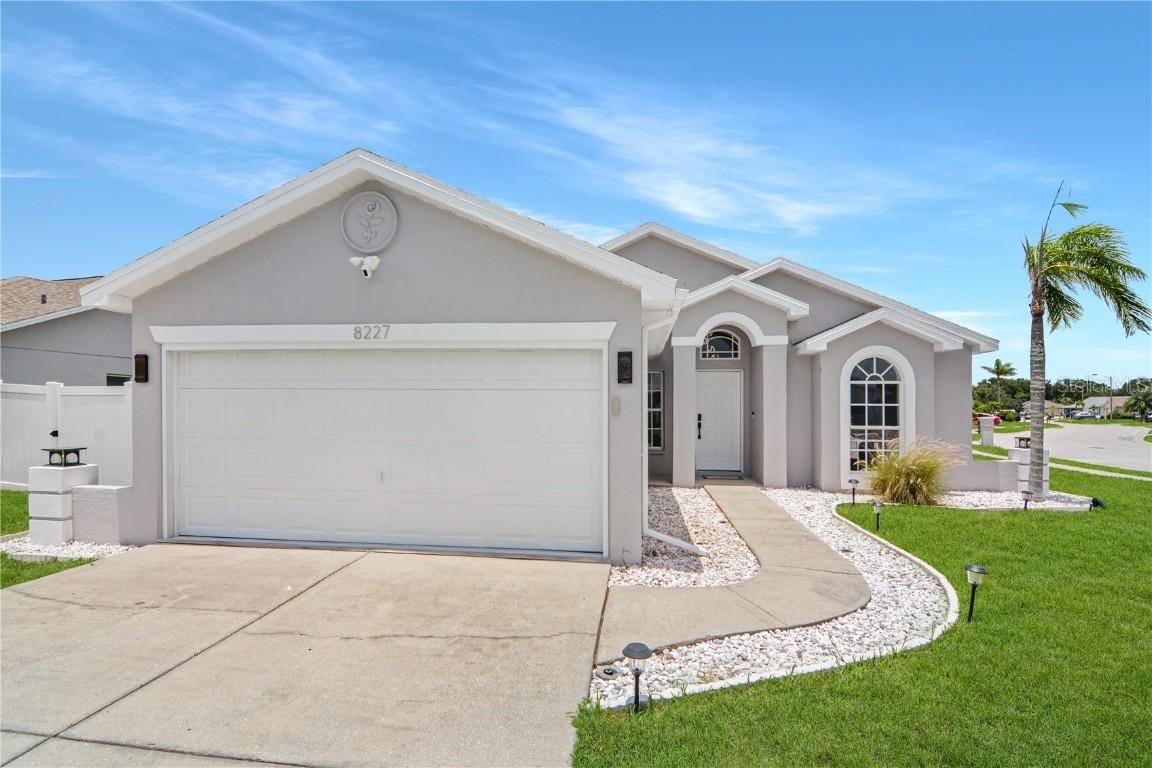 8227 National Dr., Port Richey, FL 34668