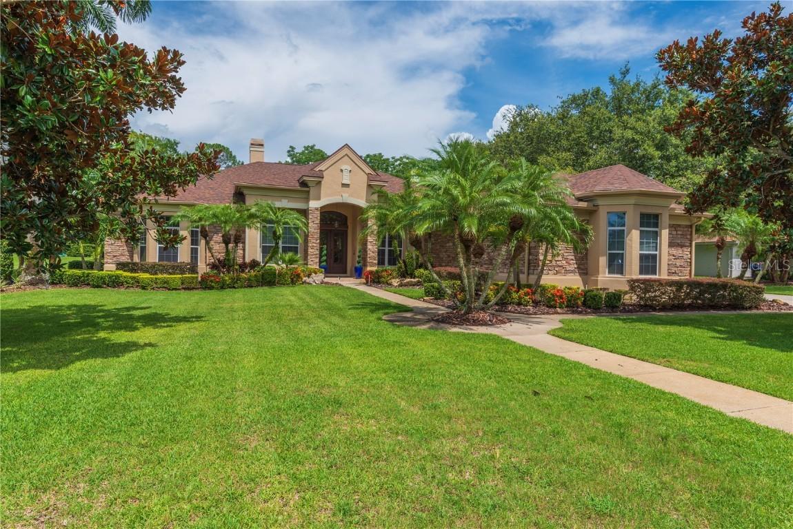 911 Pine Lake Dr., Tarpon Springs, FL 34688