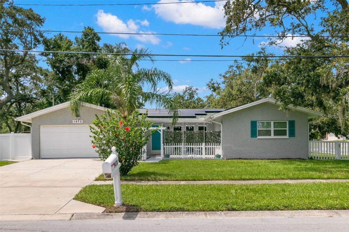 1470 Ridgelane Rd., Clearwater, FL 33755