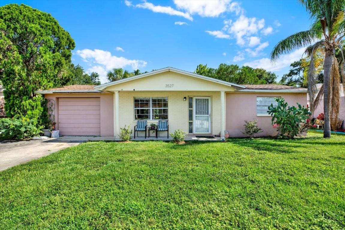 3527 Atlantis Dr., Holiday, FL 34691