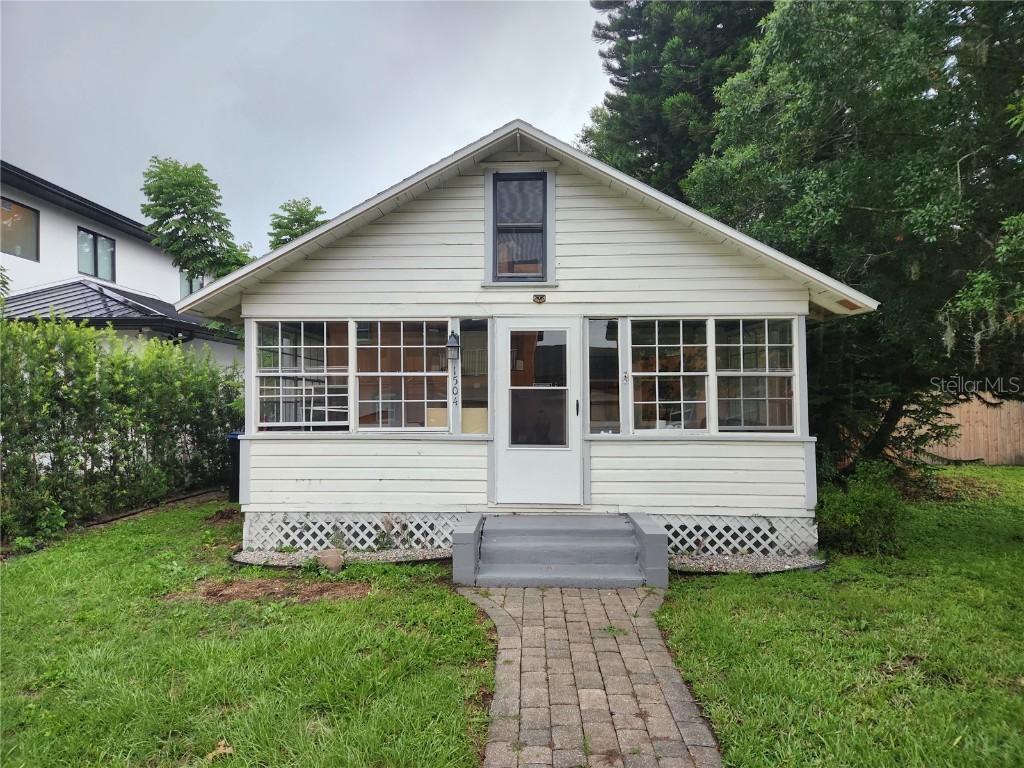 1504 E Crystal Lake Ave., Orlando, FL 32806
