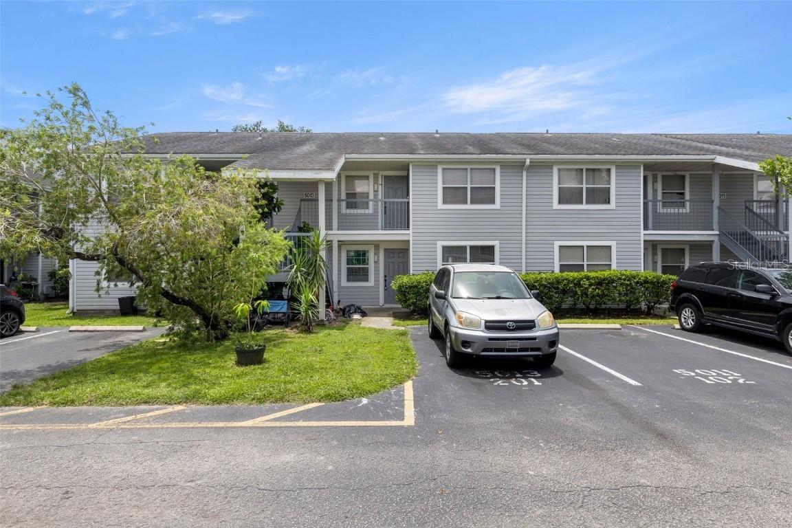 5013 Terrace Palms Cir. #101, Tampa, FL 33617