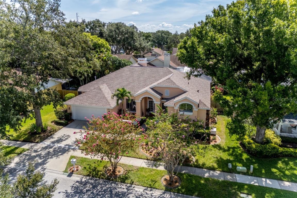 10293 Shady Oak Ln., Seminole, FL 33777