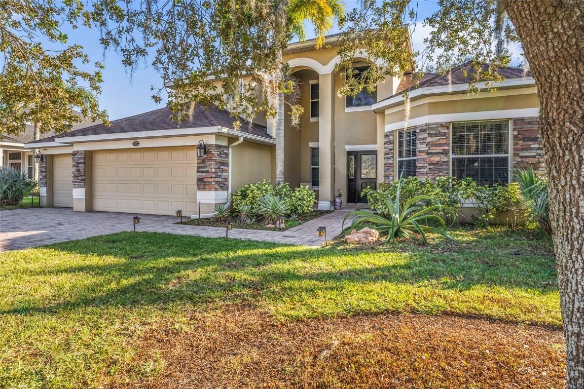 1872 Eloise Cove Dr., Winter Haven, FL 33884