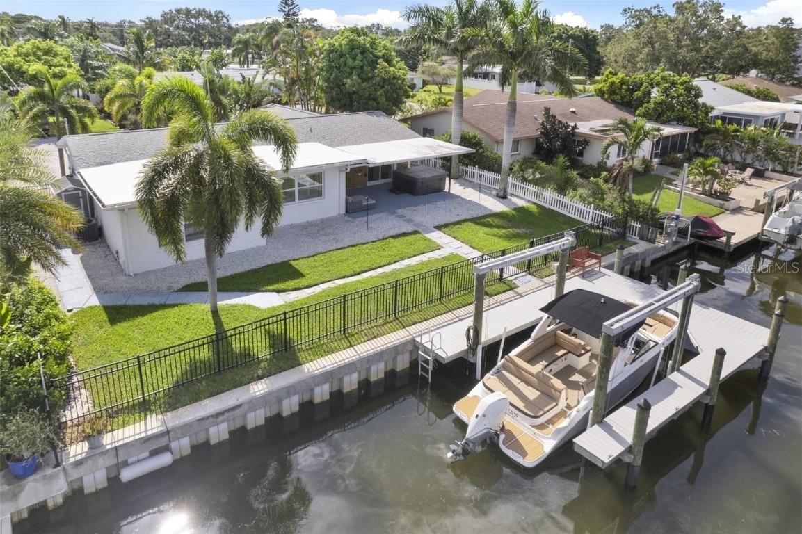 2164 Edythe Dr., Dunedin, FL 34698